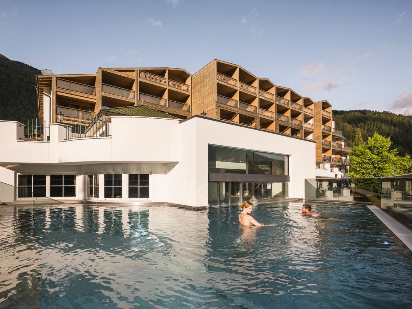 Falkensteiner Hotel & Spa Falkensteinerhof Valles Dış mekan fotoğraf